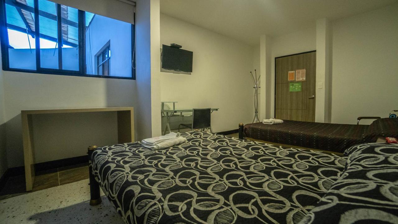 Wanderlust Hostel Armenia (Quindio) Exterior photo